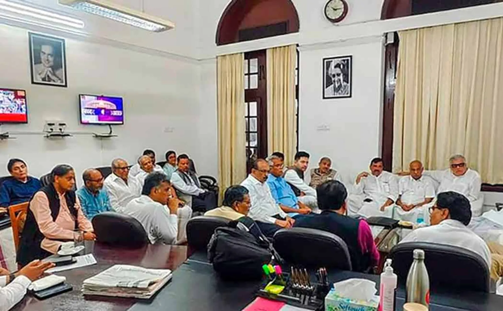 A lively Parliament; Opposition parties plan to meet the President