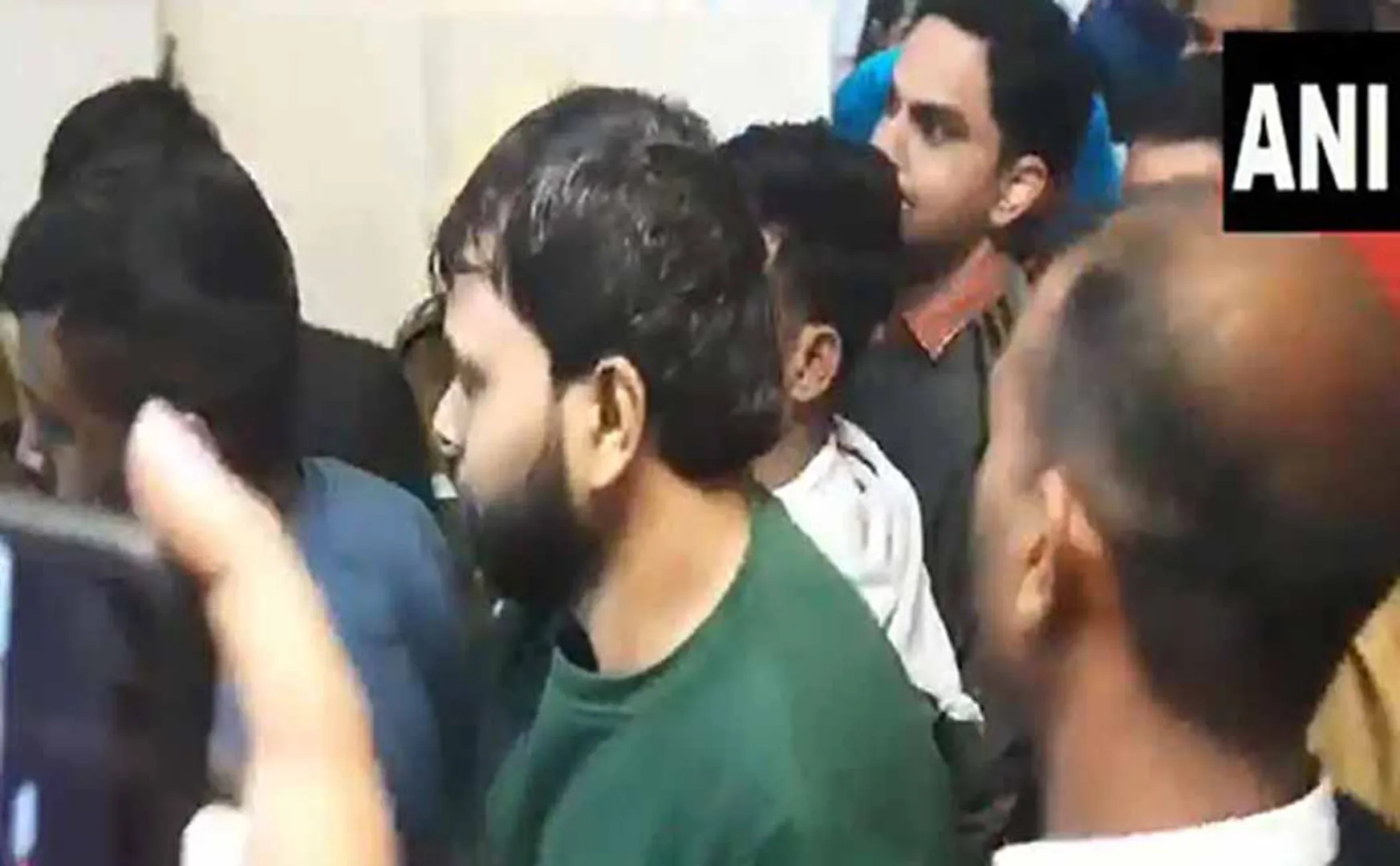 Parliamentary Security Breach Incident; Police custody for 4 people