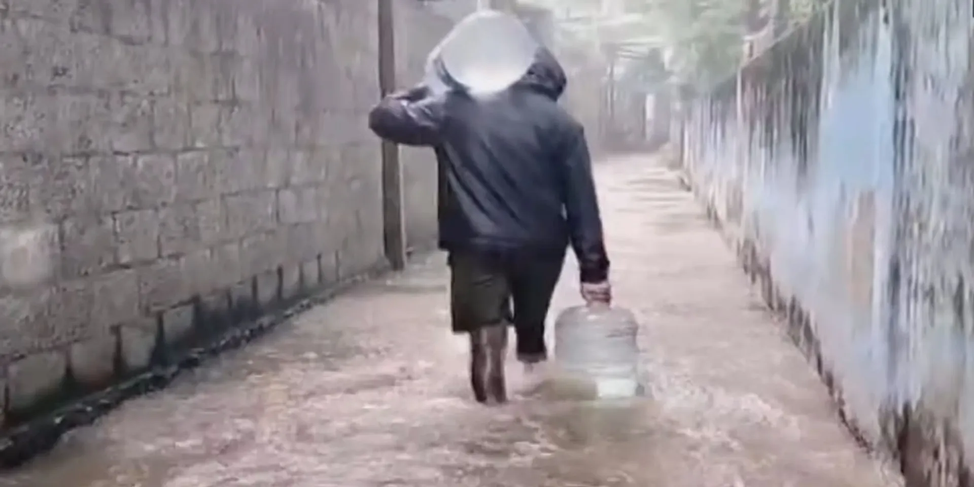  Continuous heavy rains in Kumari; Floods surround houses