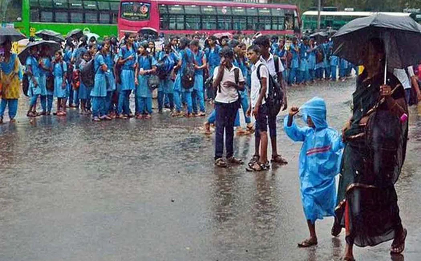 Incessant rain; Holiday notification for schools and colleges
