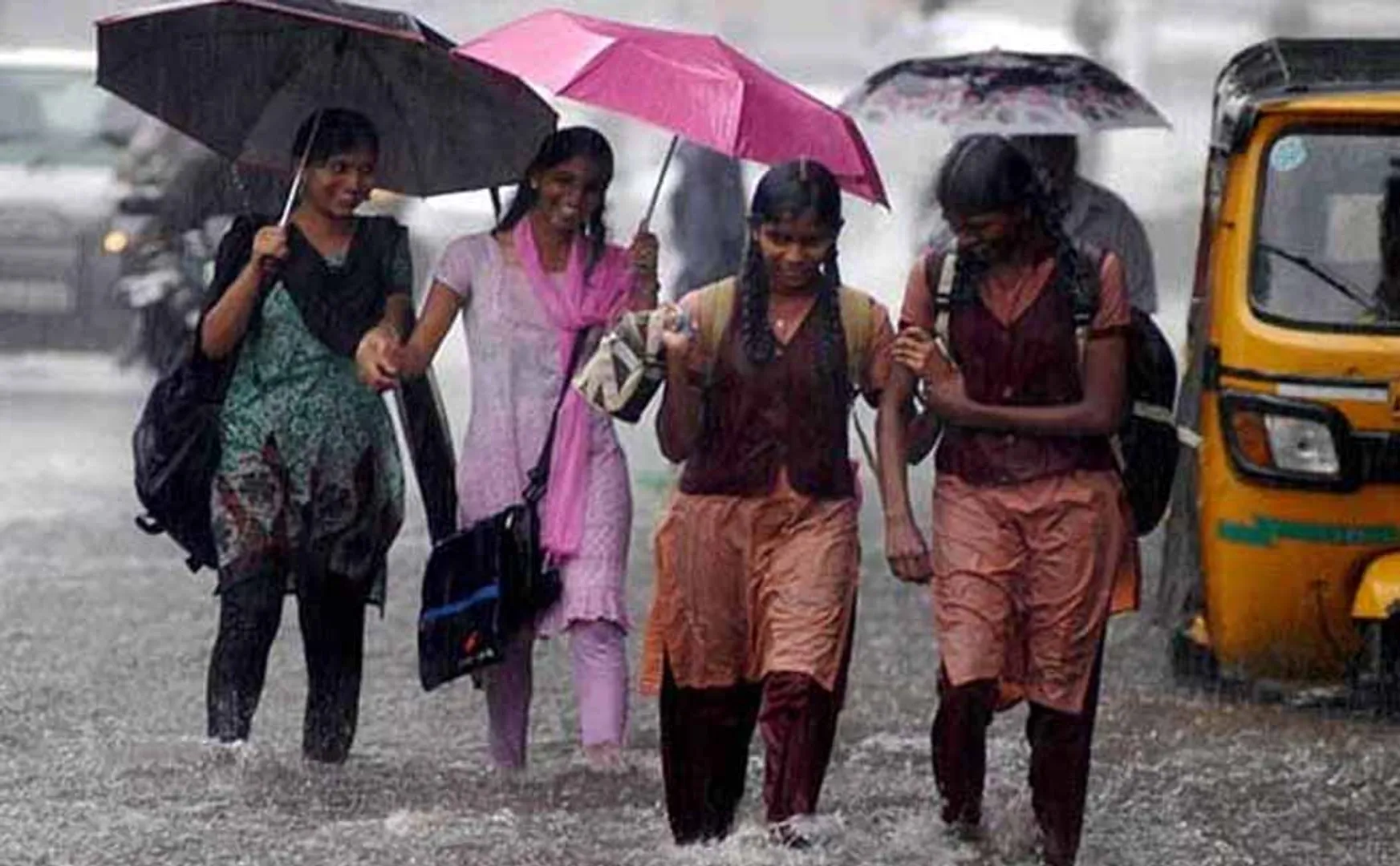 Holiday notice for schools and colleges in Tuticorin