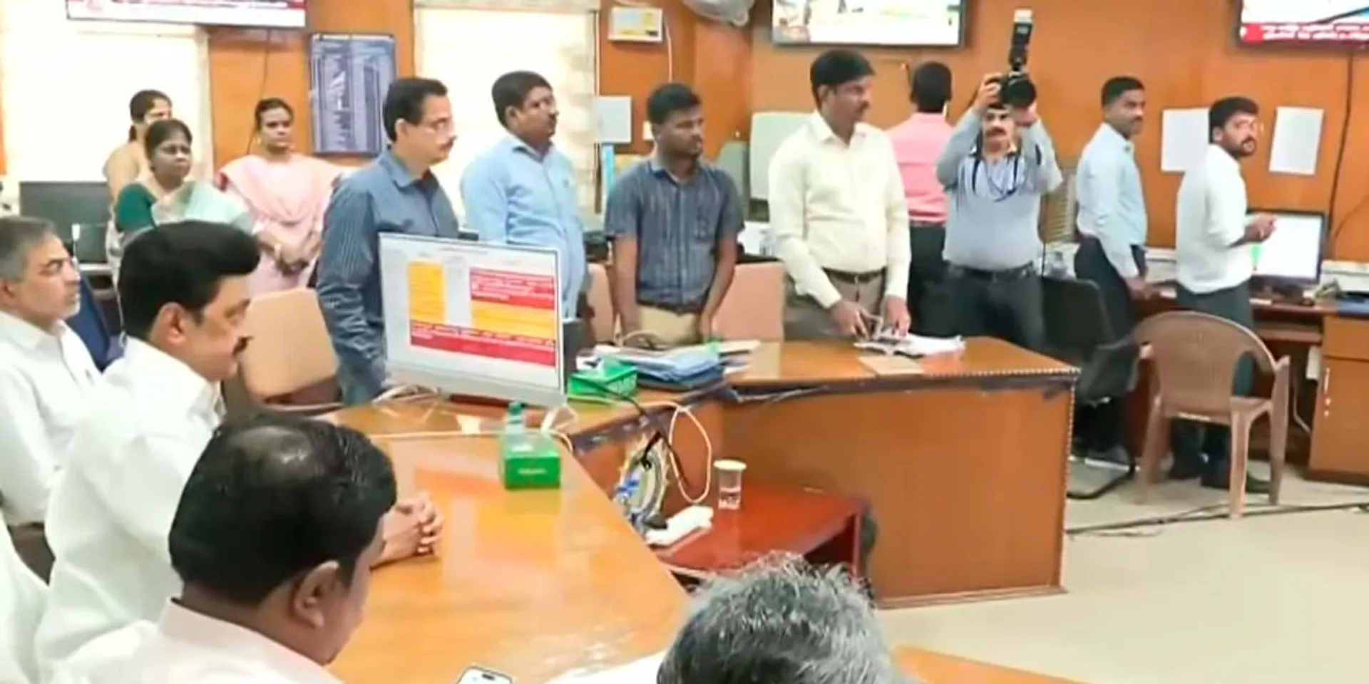 Principal inspection at emergency control center