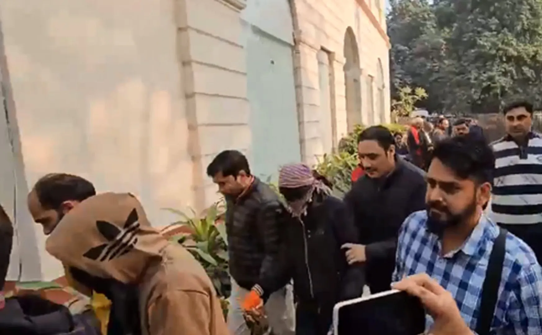 Parliamentary trespass incident Extension of police custody for 4 persons