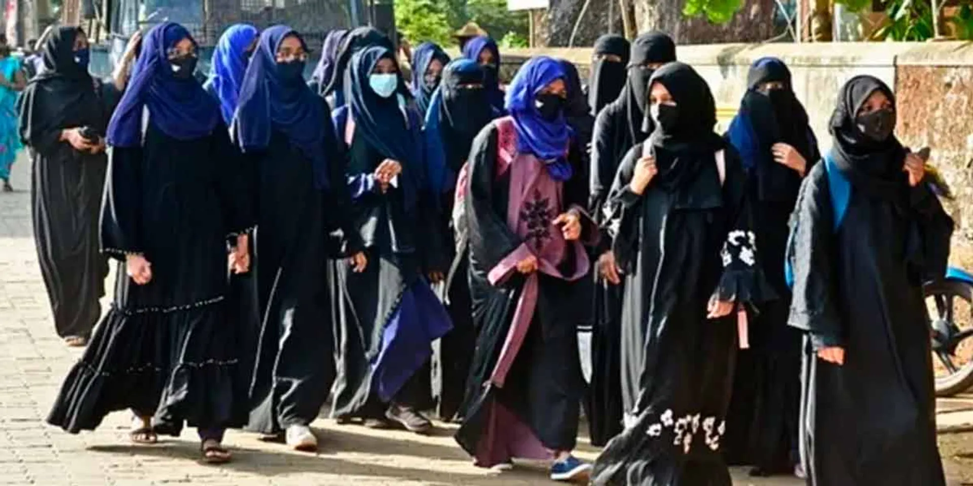 'Repeal the ban on wearing hijab'-Karnataka Chief Minister takes action