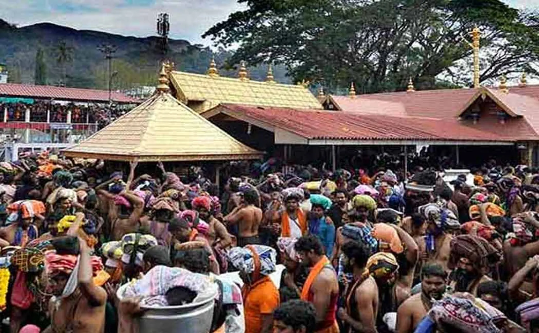 Sabarimala crowd issue; High Court orders action to Kerala Govt
