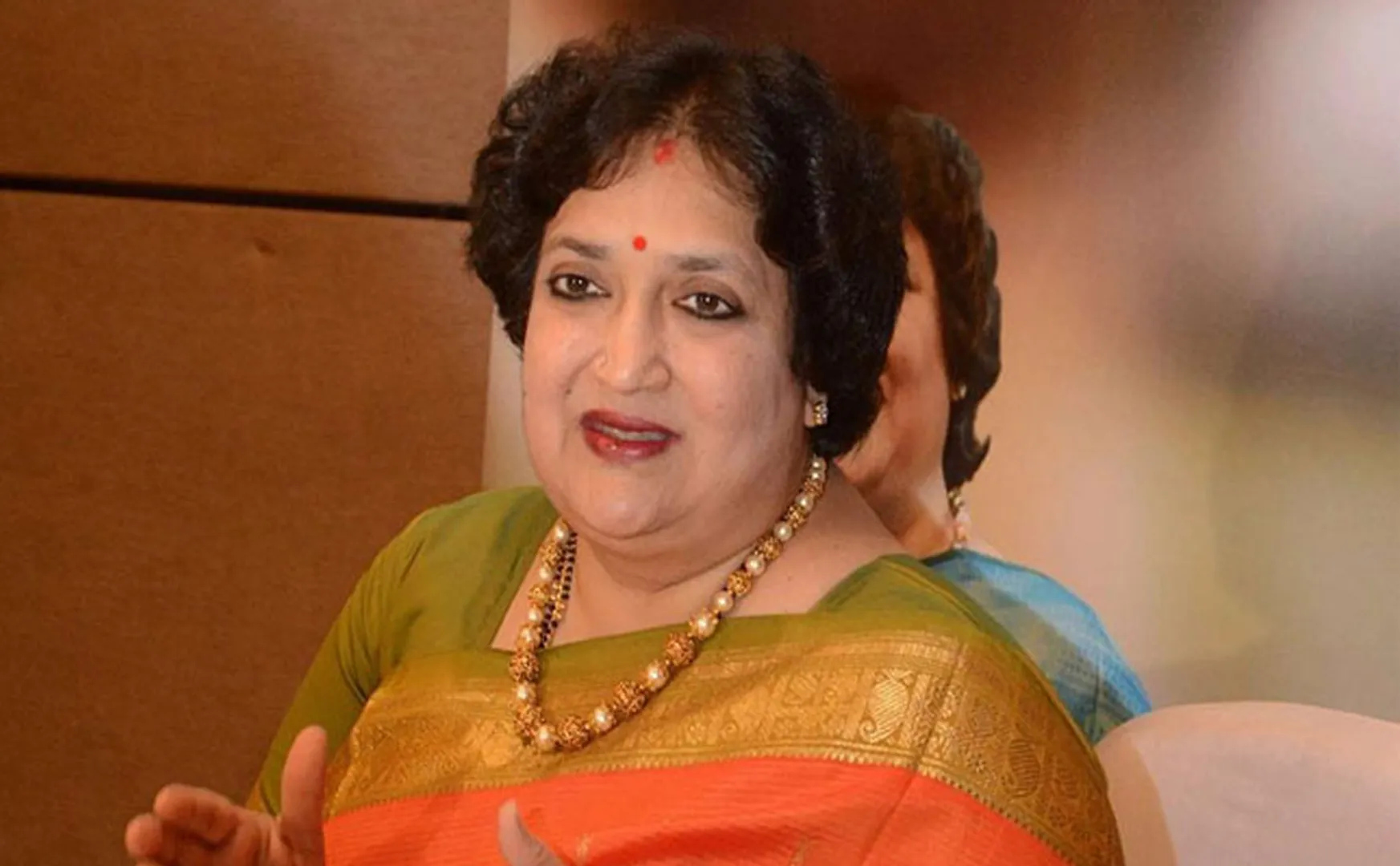court granted bail to latha rajinikanth regards kochadaiyaan issue case