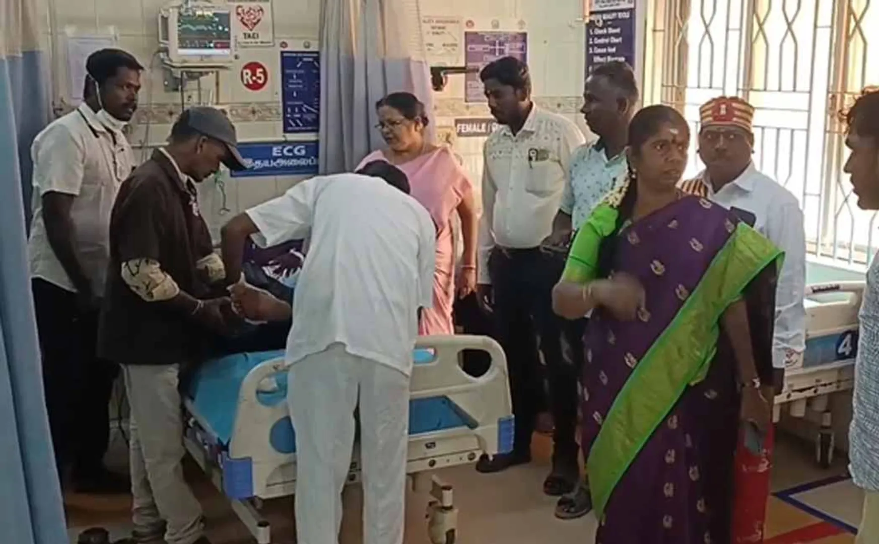 Collector rescued the family members accident and took them to hospital in his car