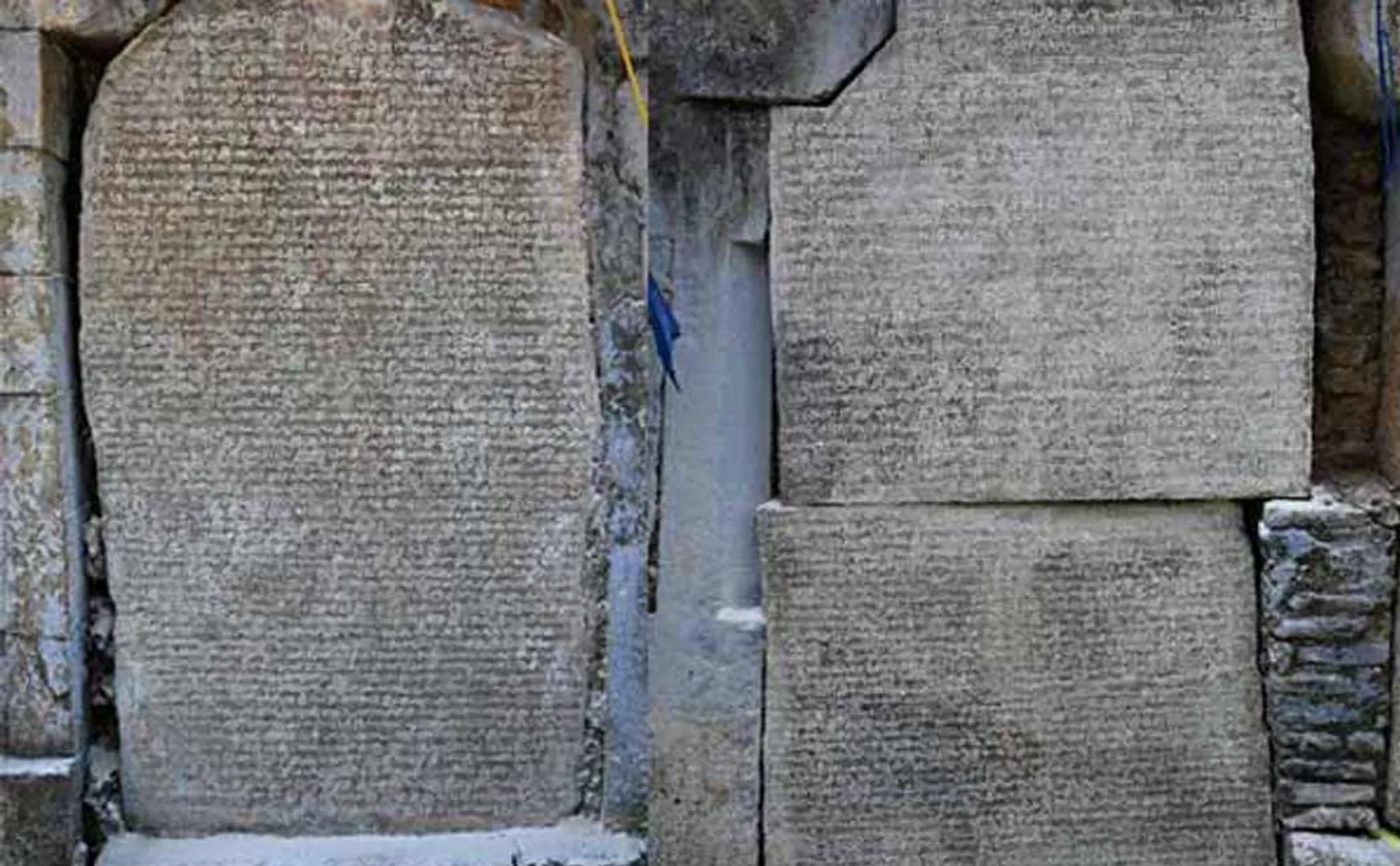 300 years old are inscriptions from later Pandias period in Kalmadam