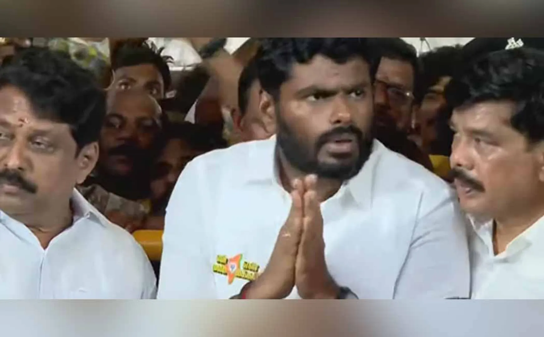 Government should arrange to pay homage by keeping Vijayakanth's in Rajaji Arena  Annamalai