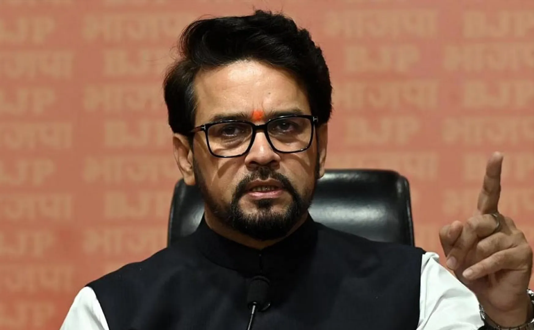 Union Minister Anurag Thakur crcitized congress