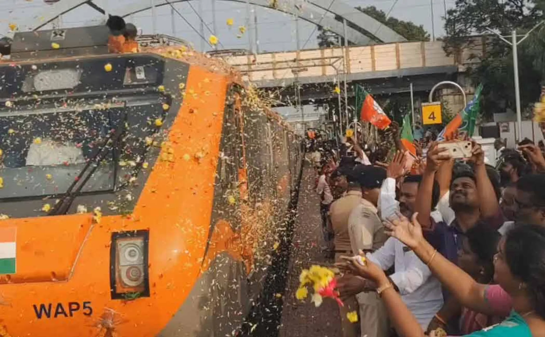 Enthusiastic welcome for Amrit Express train at Katpadi railway station 