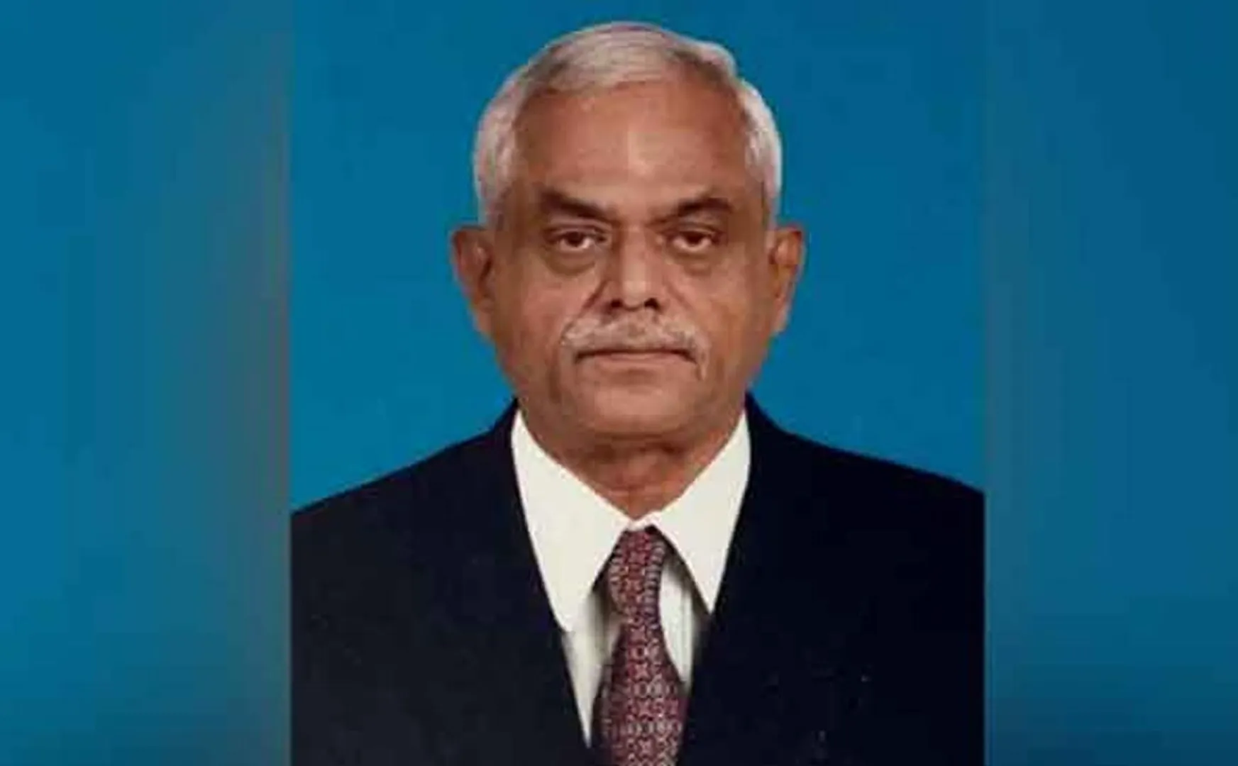 Bail to Periyar University Vice-Chancellor and salem Judge's order to report