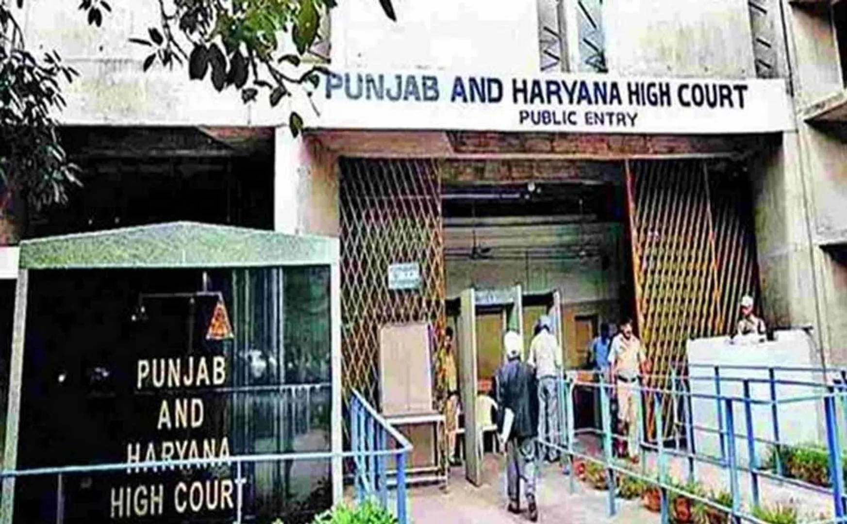The High Court fined the Union Government