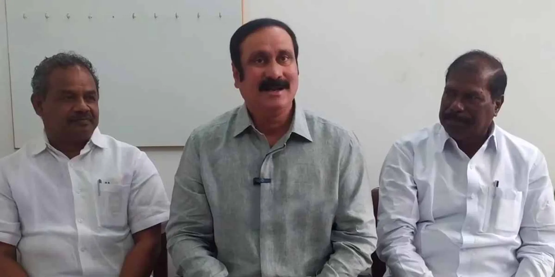 'Why gift a car to Jallikattu players?'- Idea Anbumani