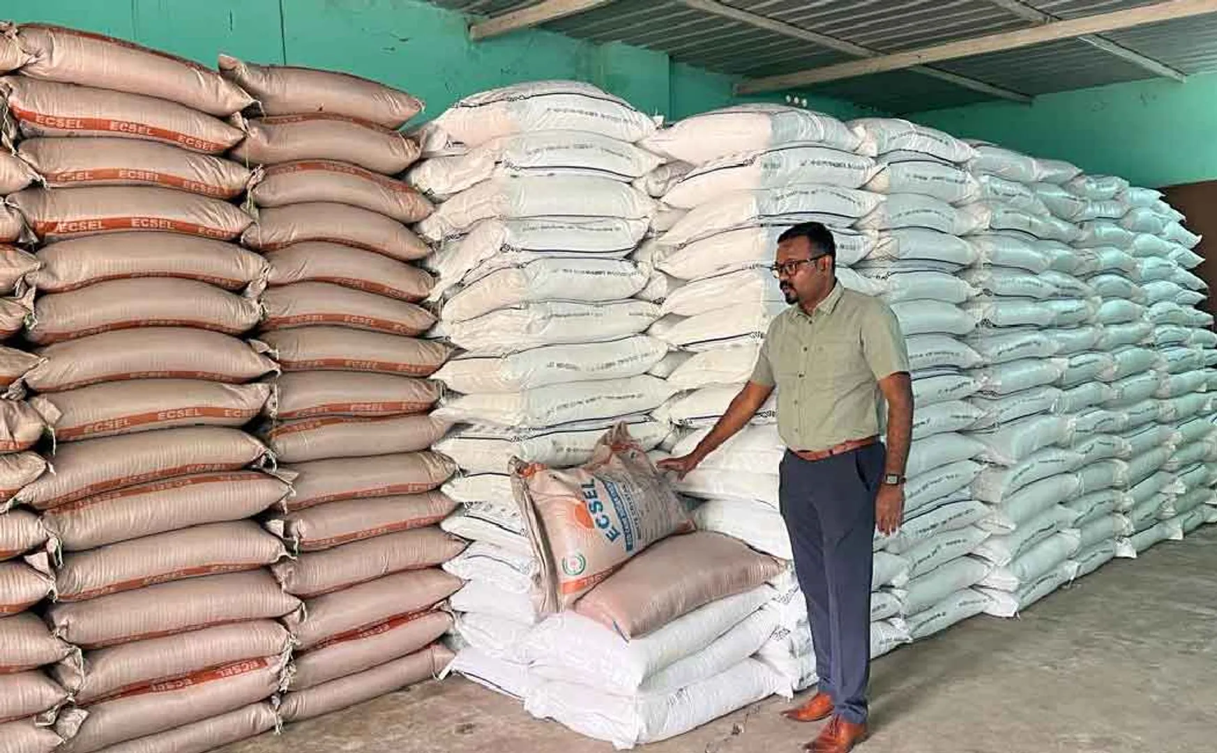 All jaggery is not jaggery...; Food Security Department Action Raid!