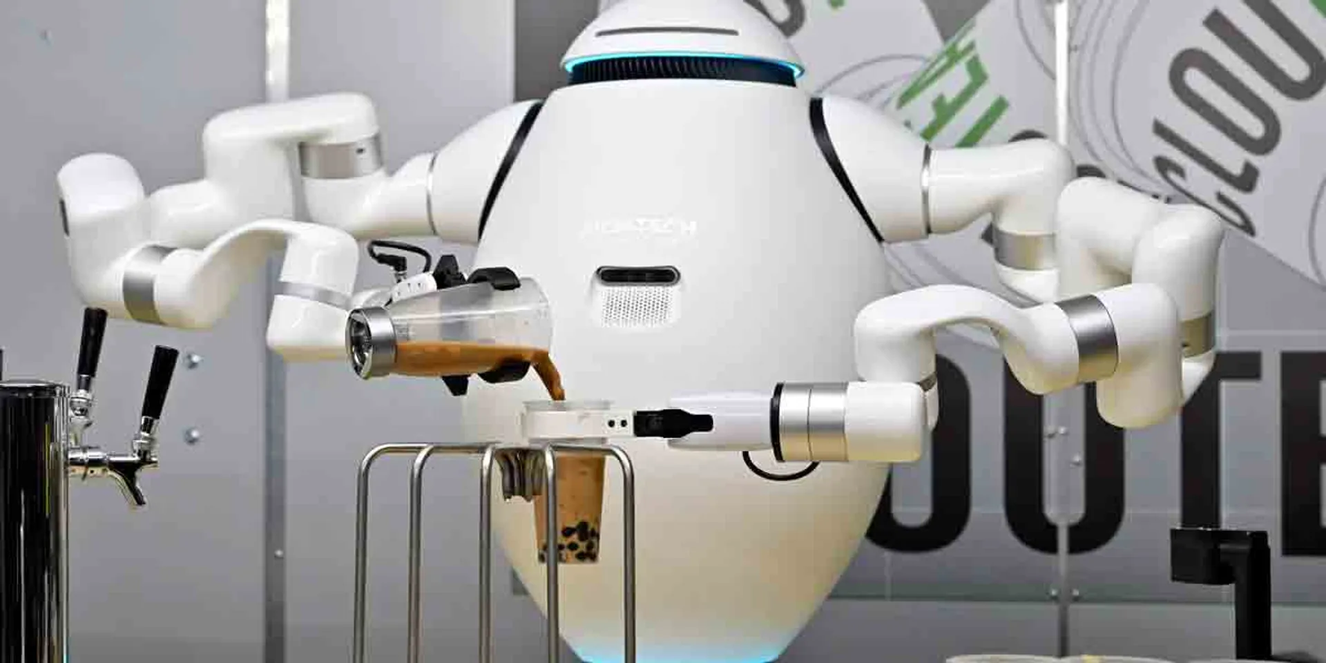 Adam 'Stronga Put a Tea' - Oh Robo for this too