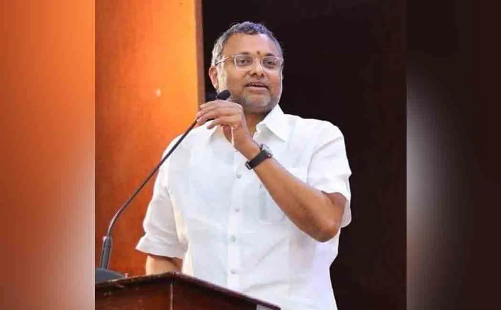 Modi has no counterpart Rahul? - congress  Notice to Karthi Chidambaram.
