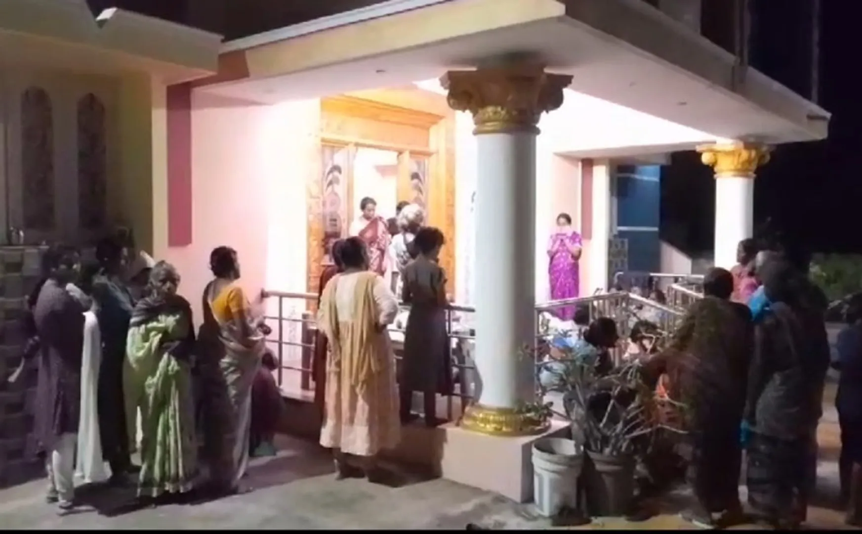 baby sleeping inside the house was found in a water tank