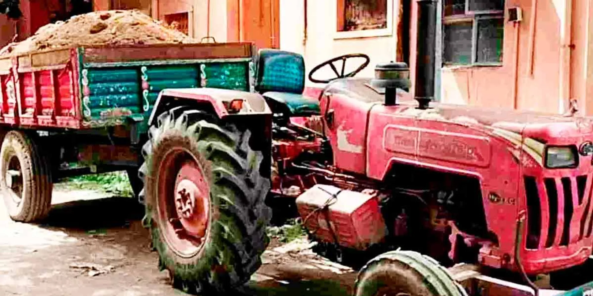  One person lose their live in an accident while the tractor was cleaning