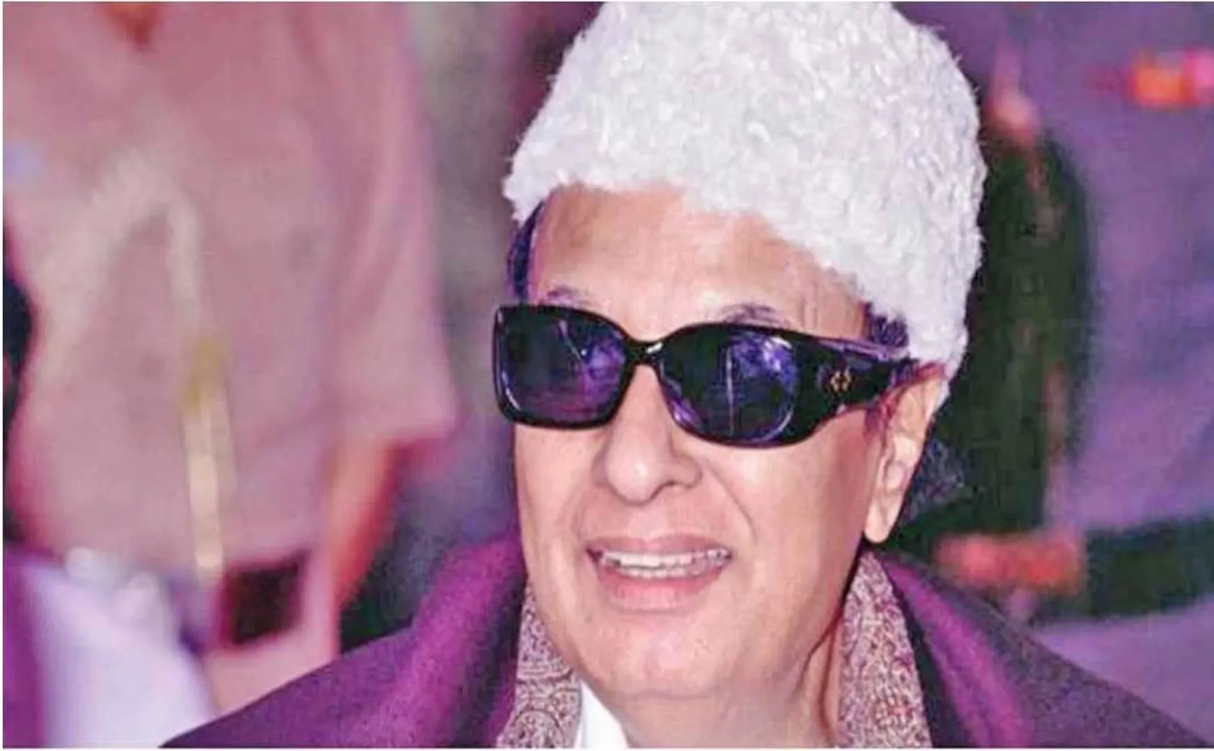 AIADMK did patchwork on the banner on MGR Birthday