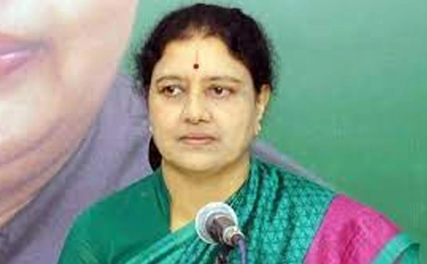 Sasikala says i will unite the divided AIADMK soon