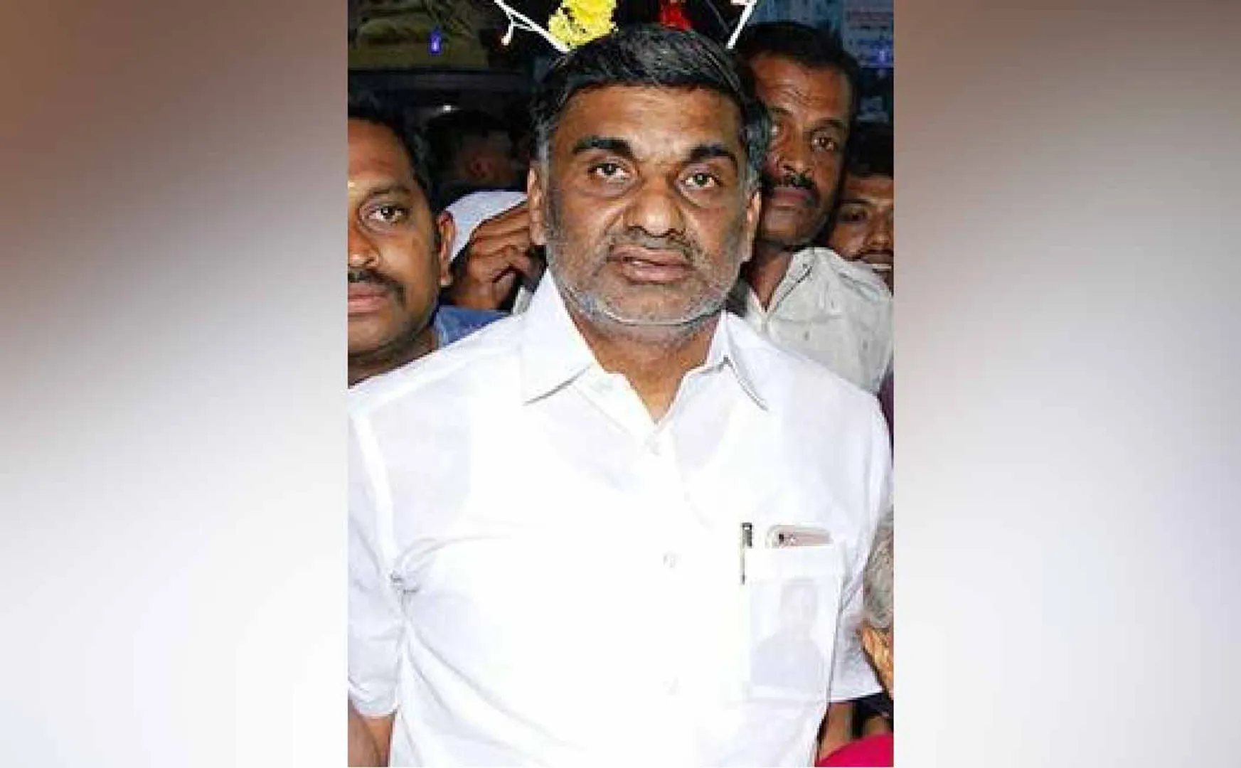 K.C. Veeramani condemn dmk government 