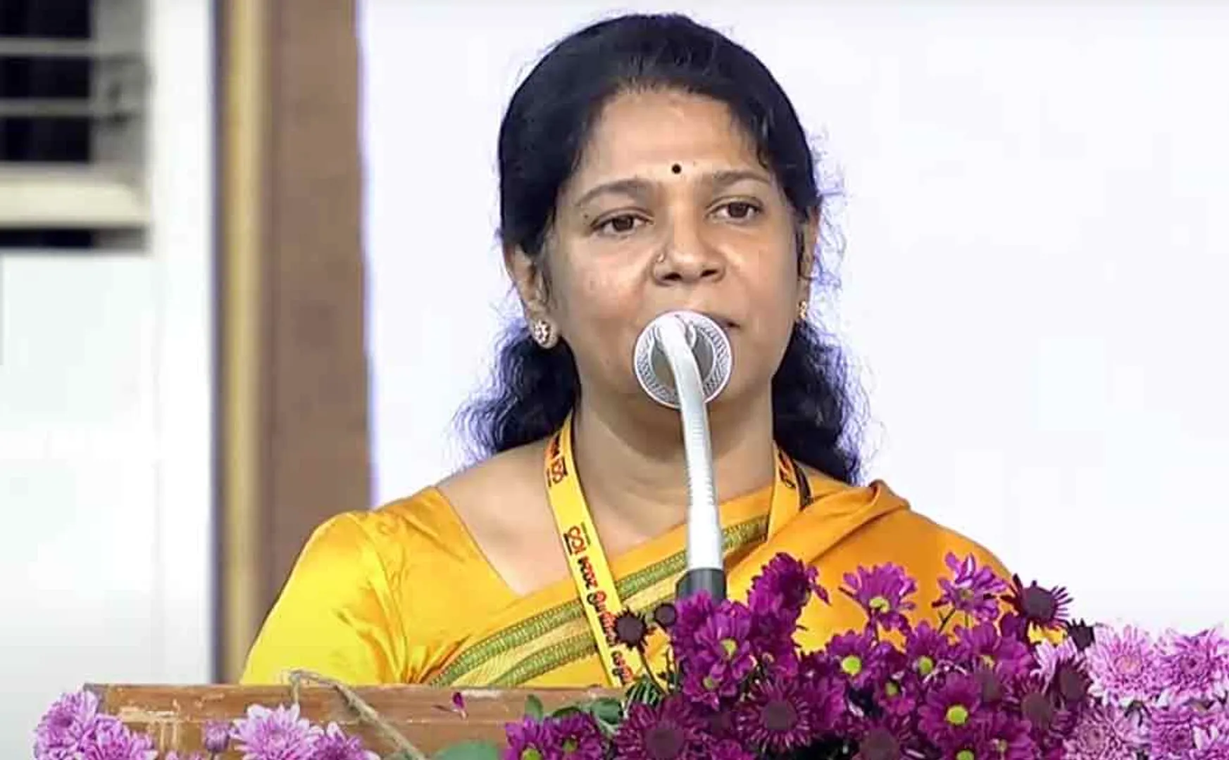 BJP government is deceiving Tamil" - Kanimozhi MP.