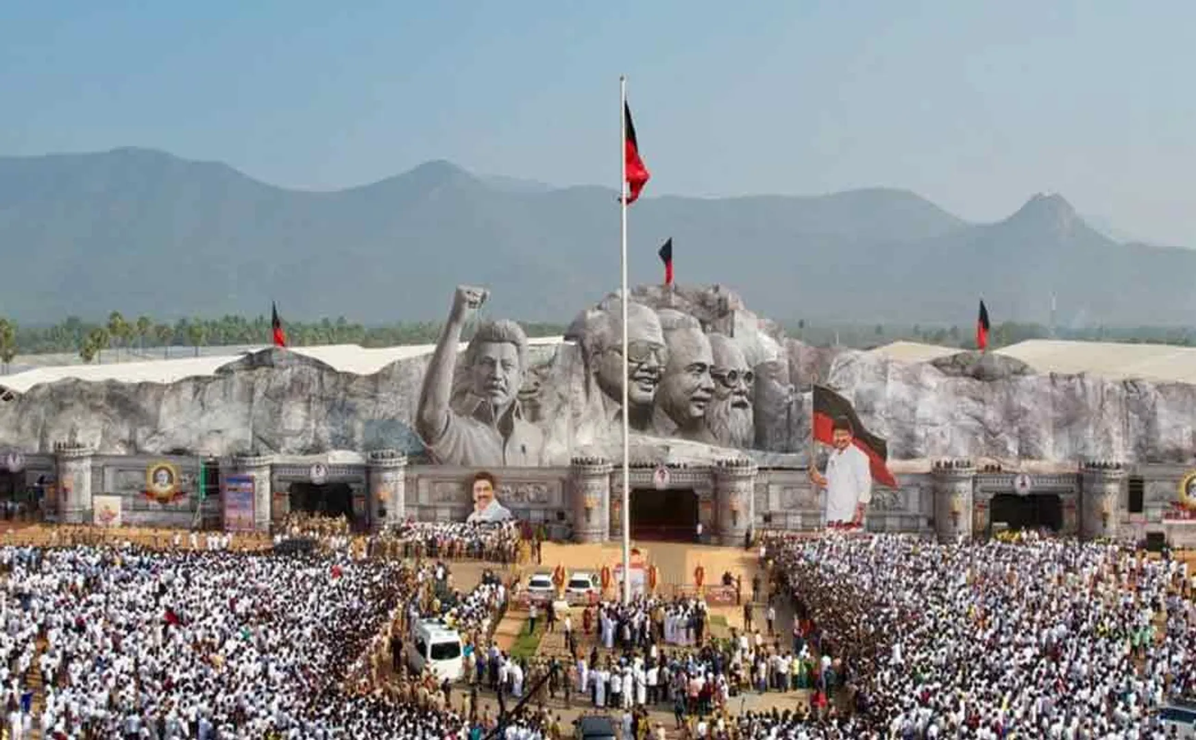 DMK youth team conference hall that set a world record