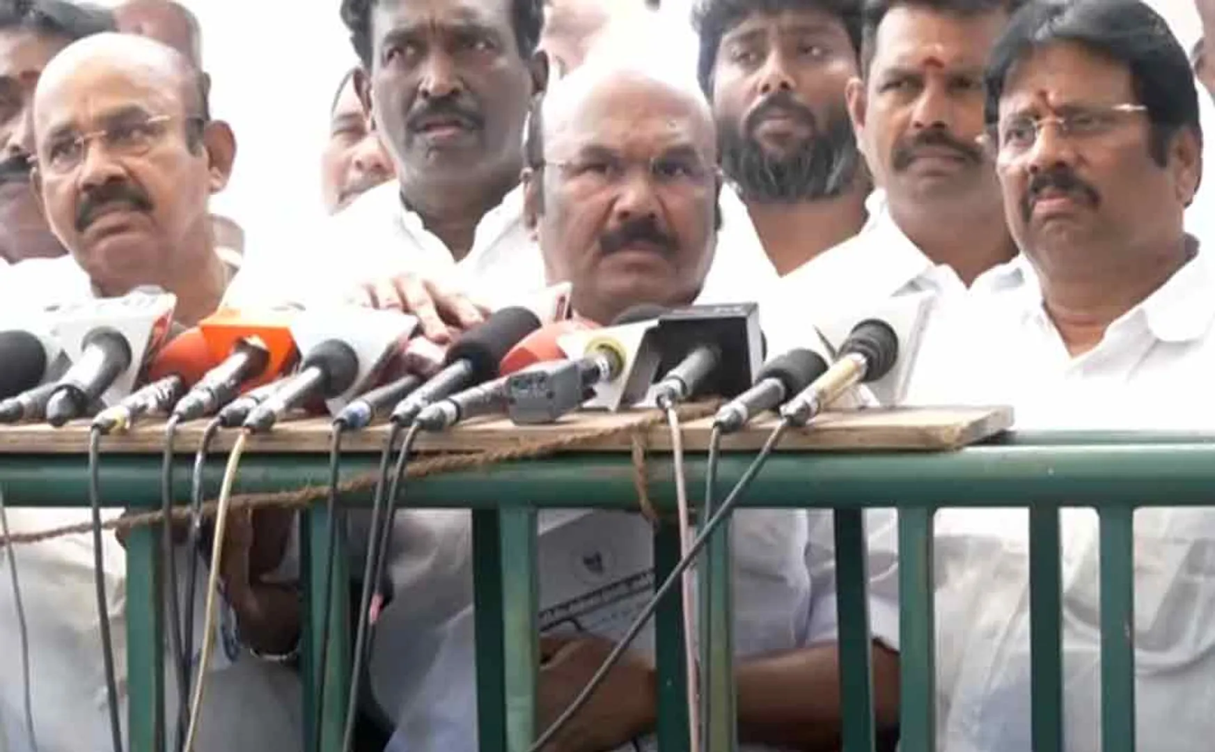 "ADMK has no connection and relationship with BJP" - Jayakumar