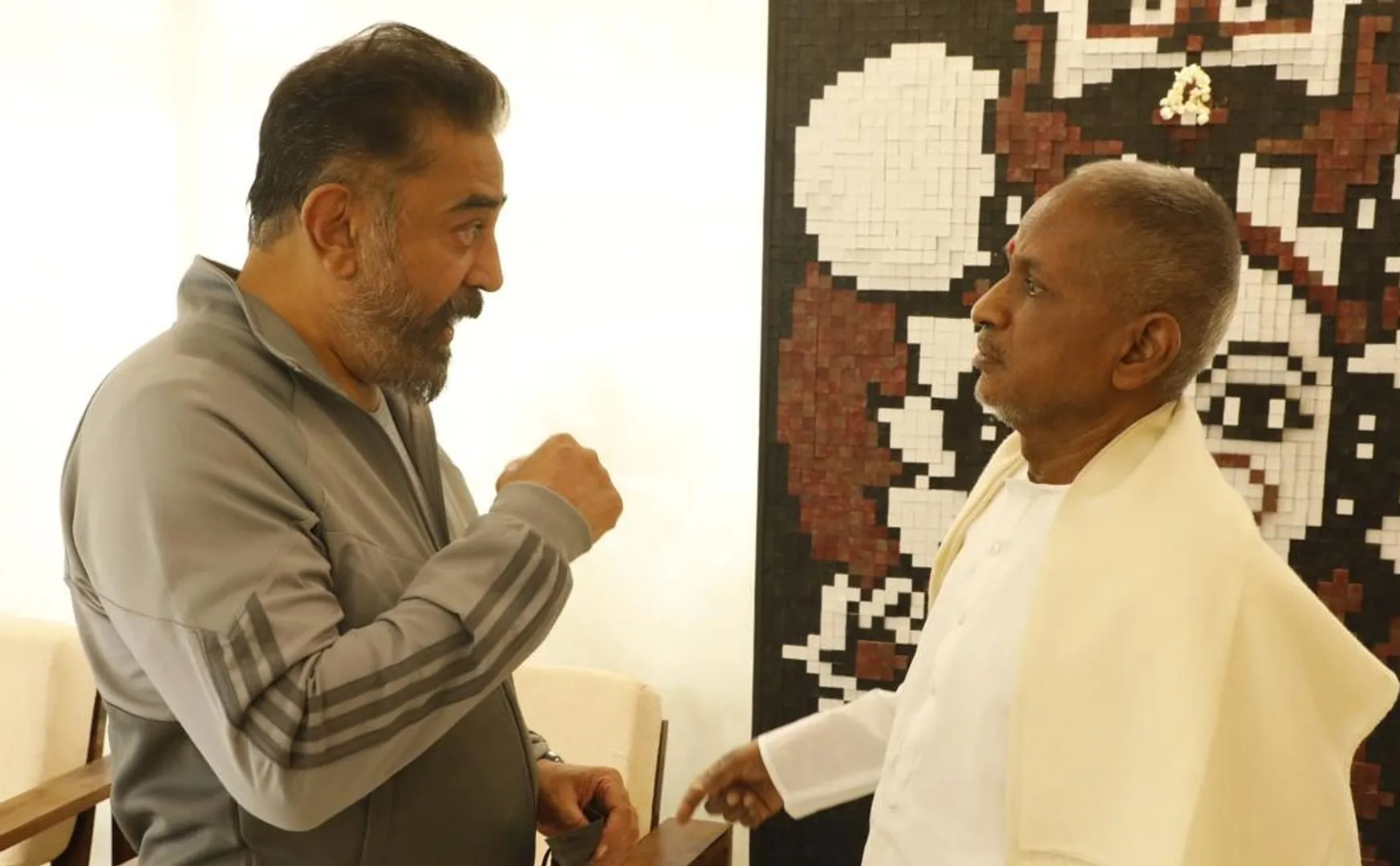 kamalhassan meets ilaiyaraaja regards bhavatharani passed away