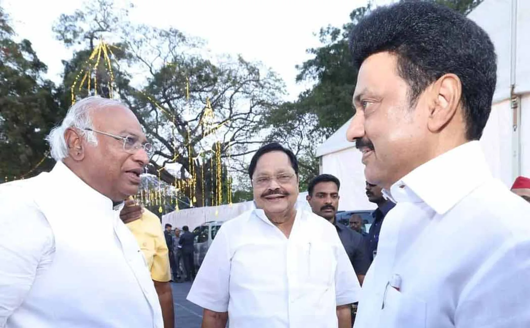 constituency alottment Mallikarjuna Kharge meets CM MK Stalin