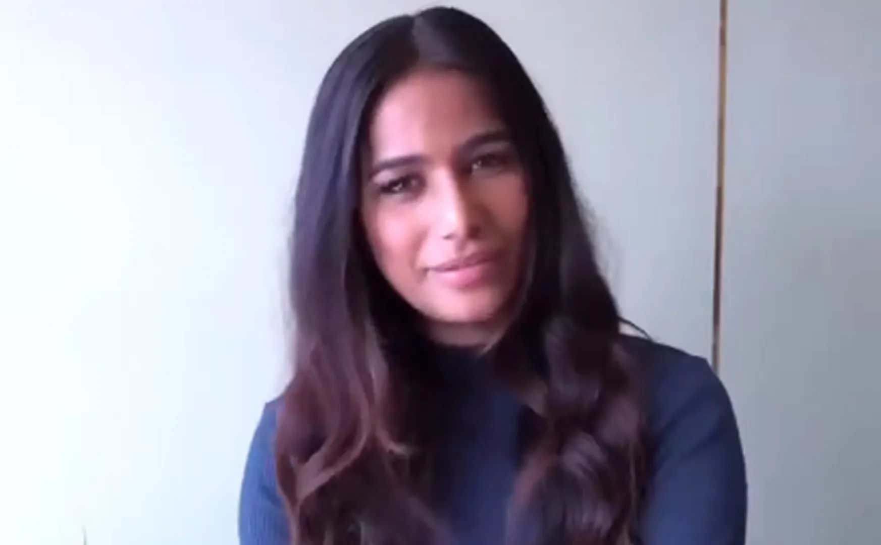 poonam pandey alive 