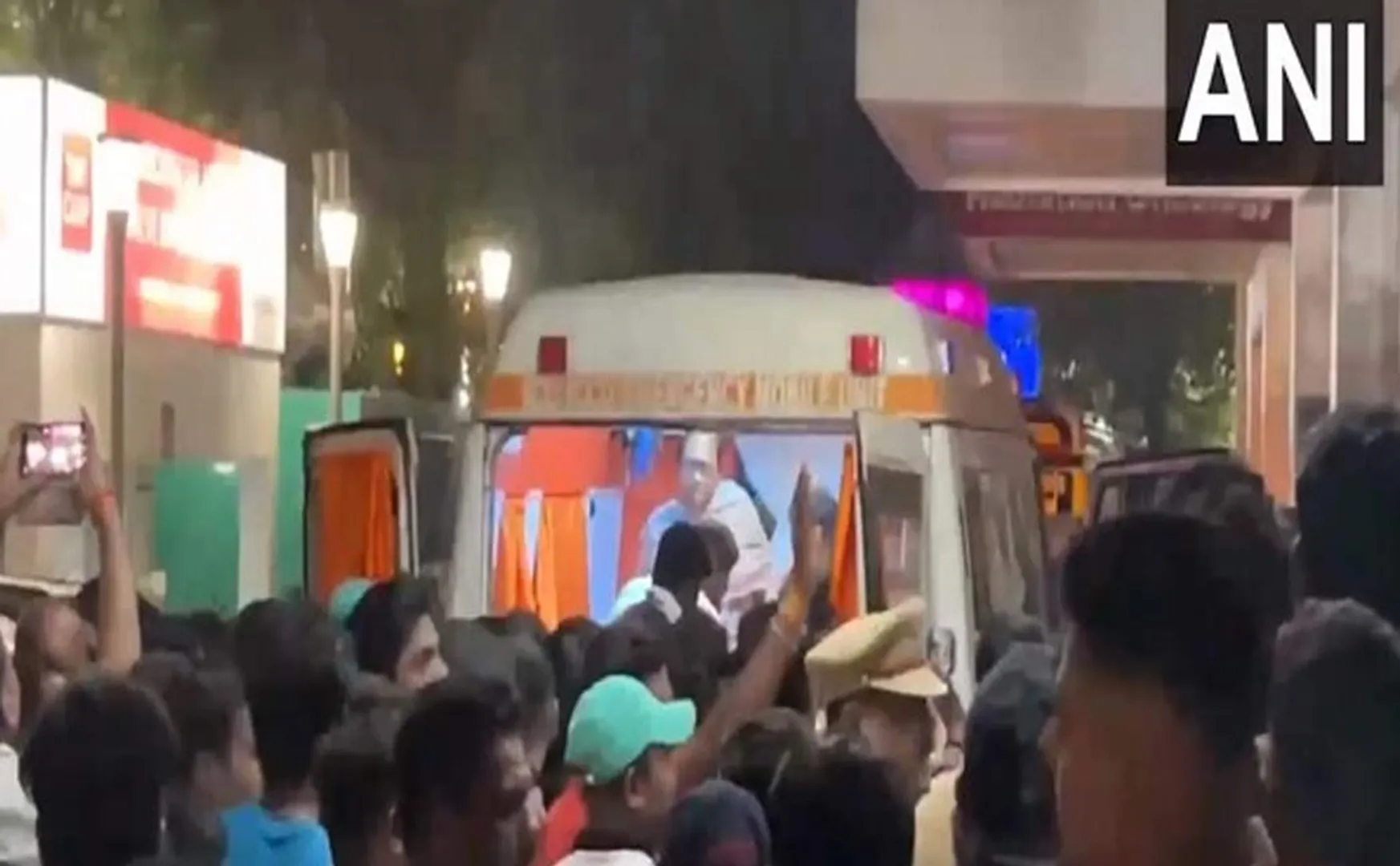Maharashtra Ulhasnagar police station bJP MLA incident