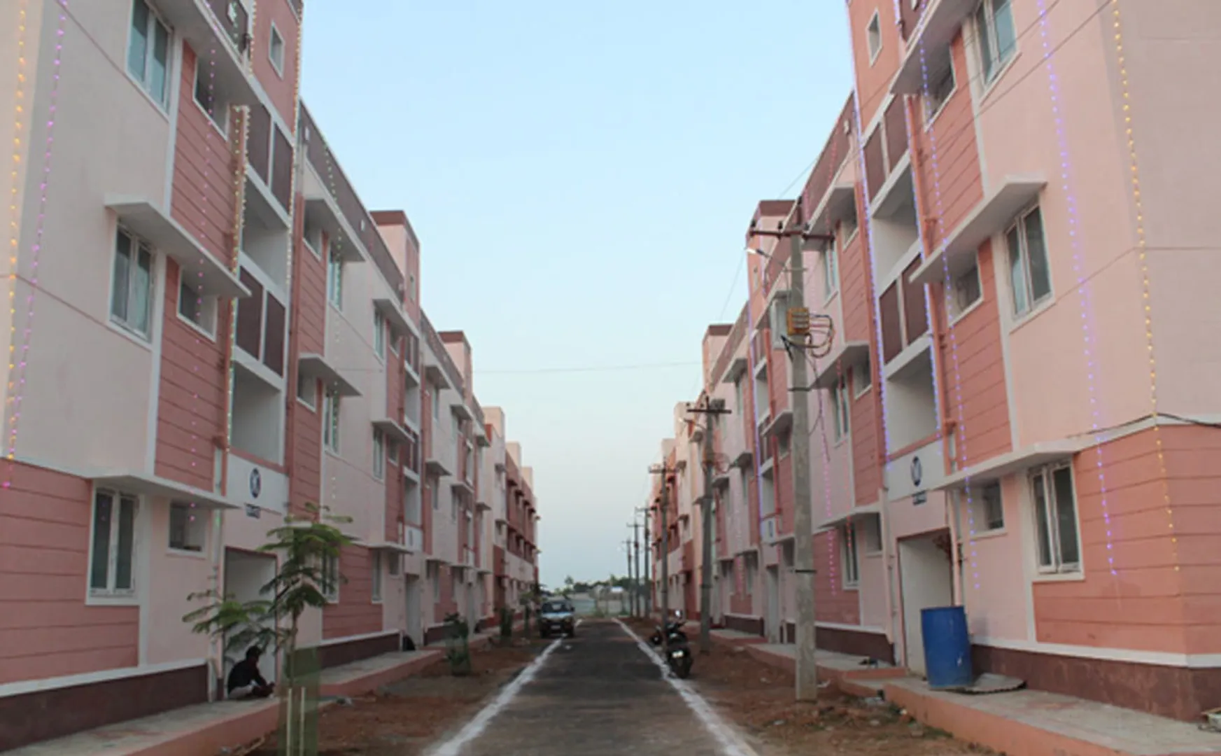 Minister Anbarasan handed over 504 flats constructed in Neyveli block to the beneficiaries