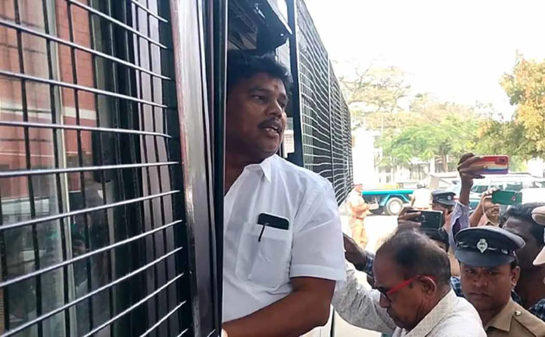 Myvi 3 ads owner incident