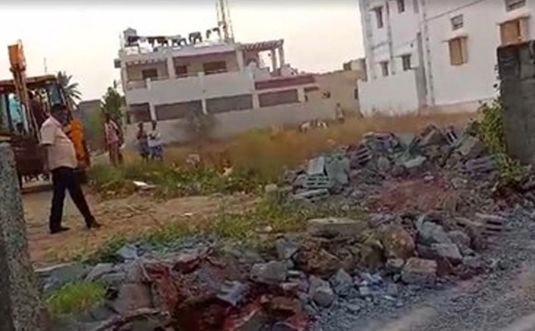 A wall of untouchability? in tiruppur and Action by the District Collector