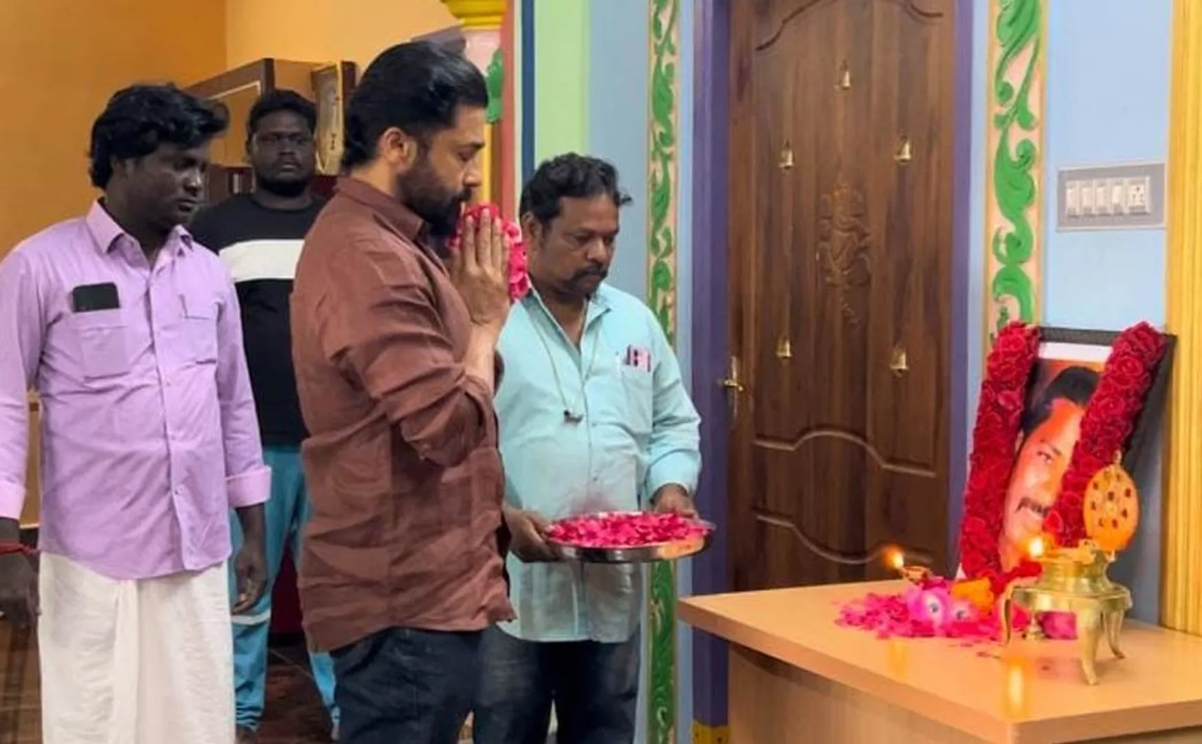 suriya paid tribute to his fan passed away