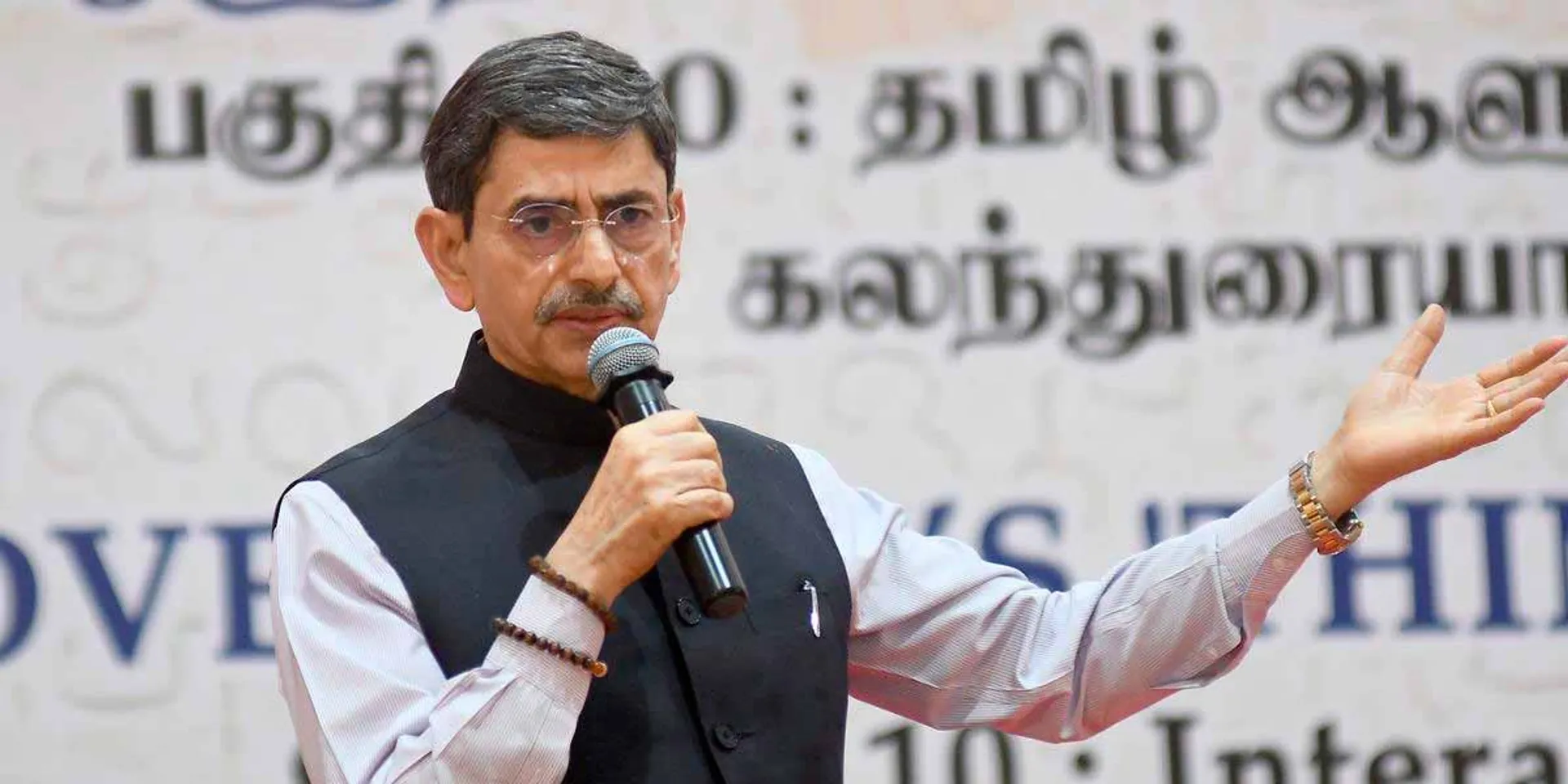 Unconventional video output; Governor in rain of condemnation
