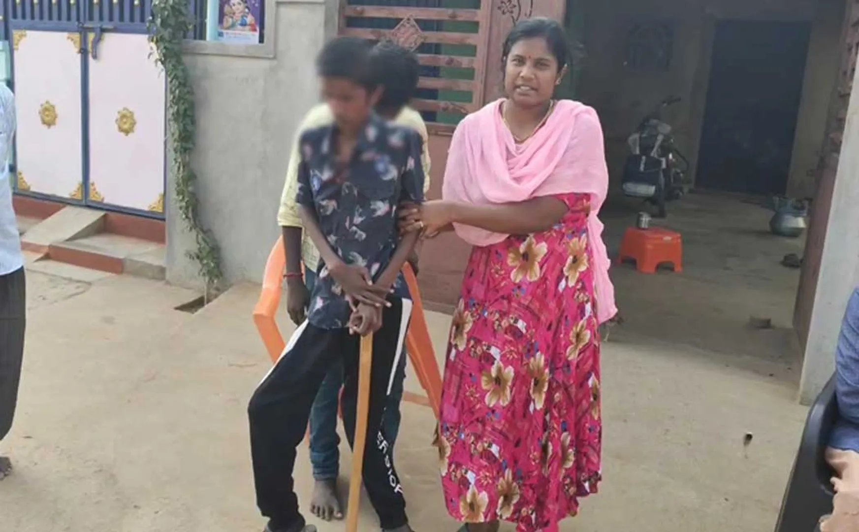 conductor refused to board the differently-abled son in the private bus