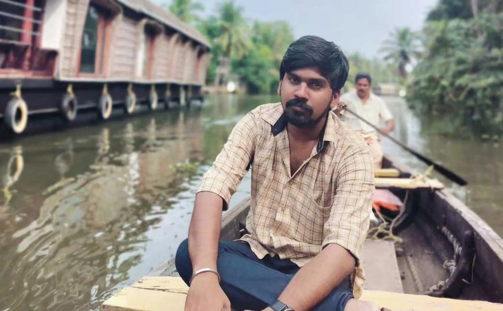 'Etu Sananayakam?' is the first book of writer Na.Arun