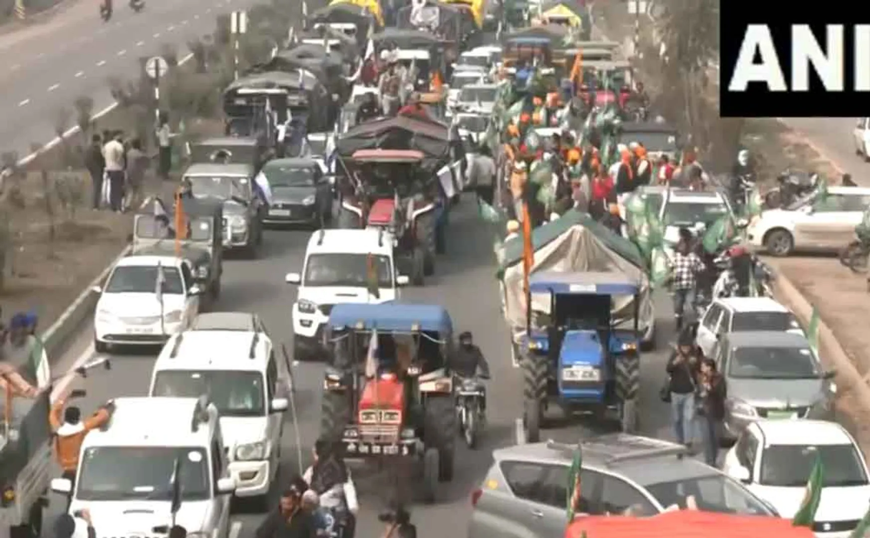 Peasants marching towards Delhi; Increasing tension