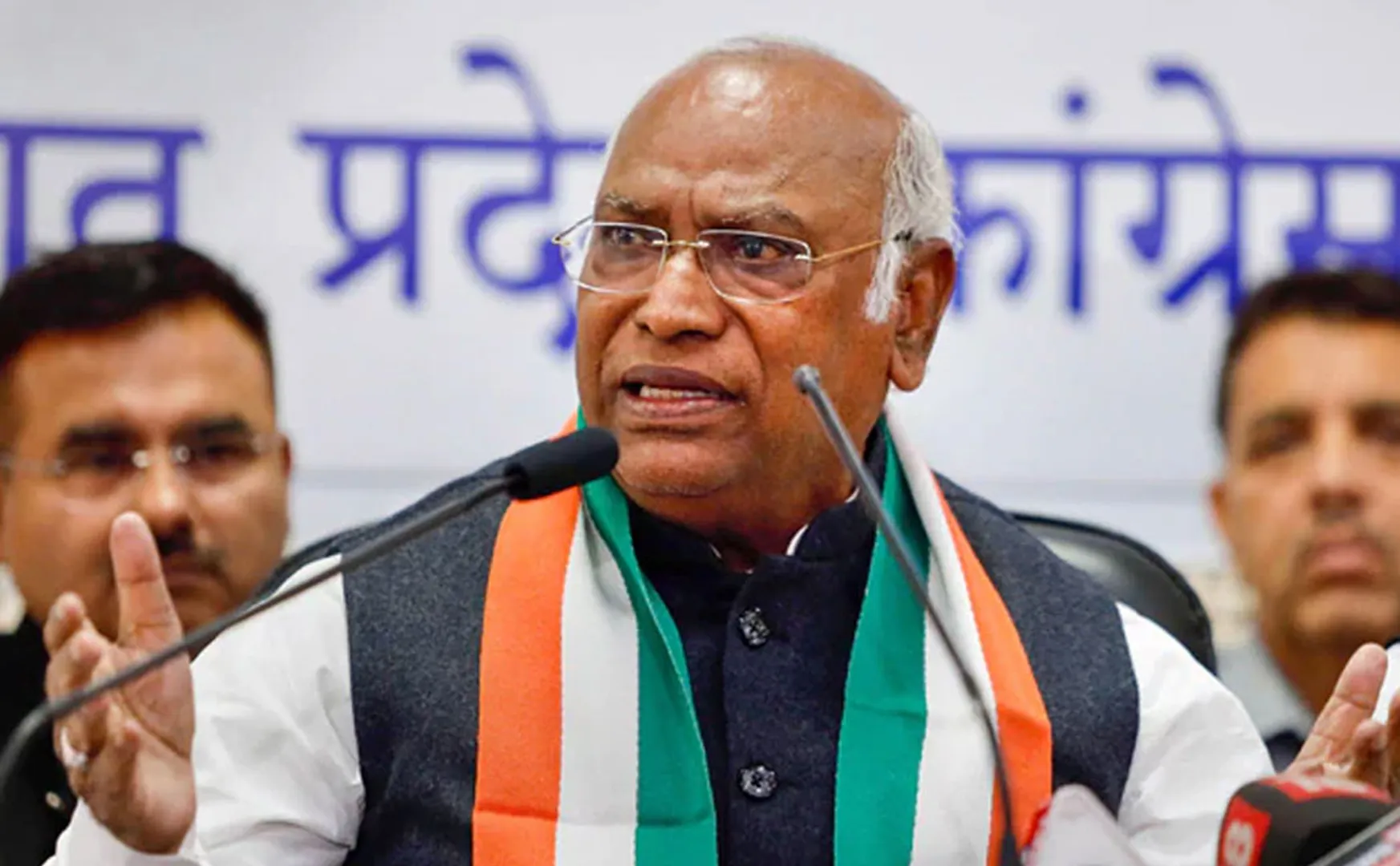  Mallikarjuna Karke Condemns Autocratic Modi Govt Suppresses Farmers' Voice