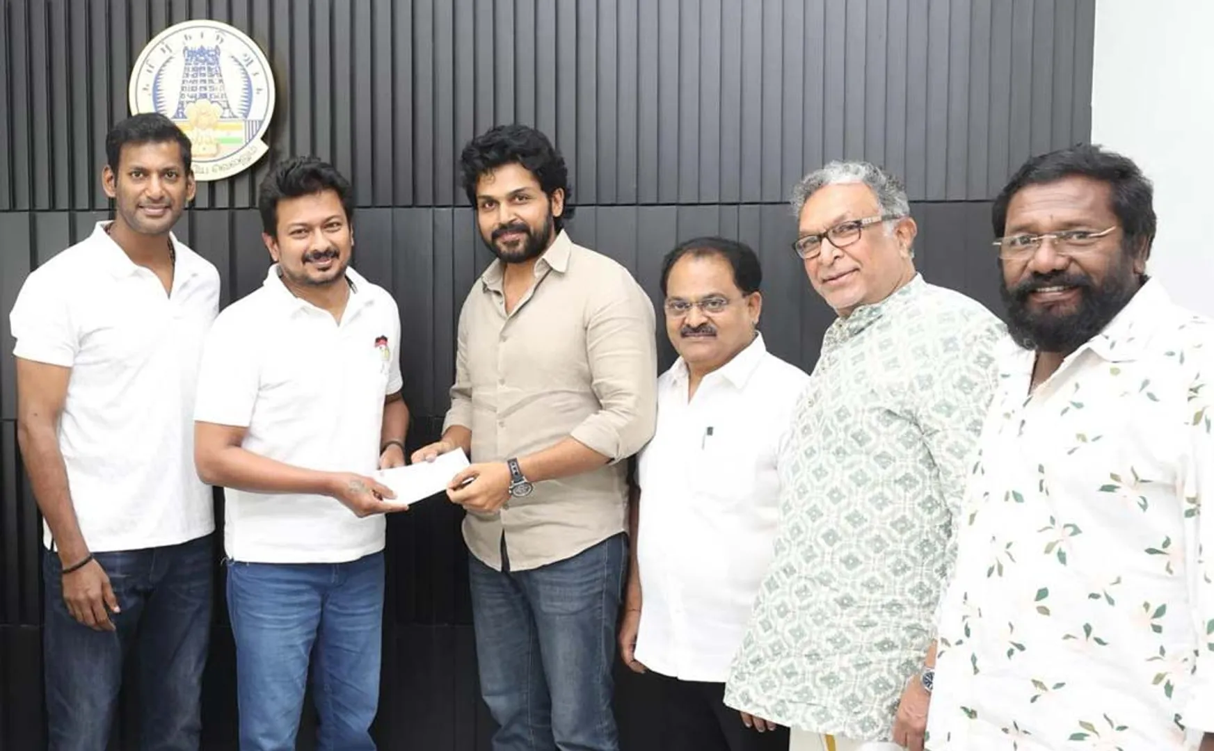 minister udhayanidhi helped to actors assoociation for finish nadigar sangam new building 