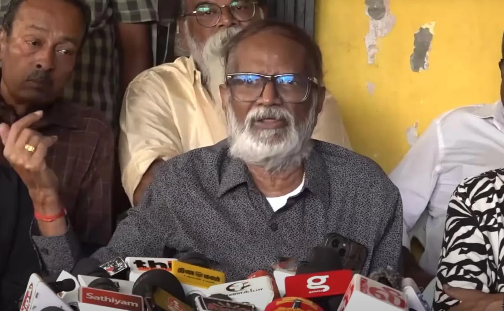 gangai amaranGanga Amaran accuses dhina saying embezzled the money with the signature of Bhavadharani