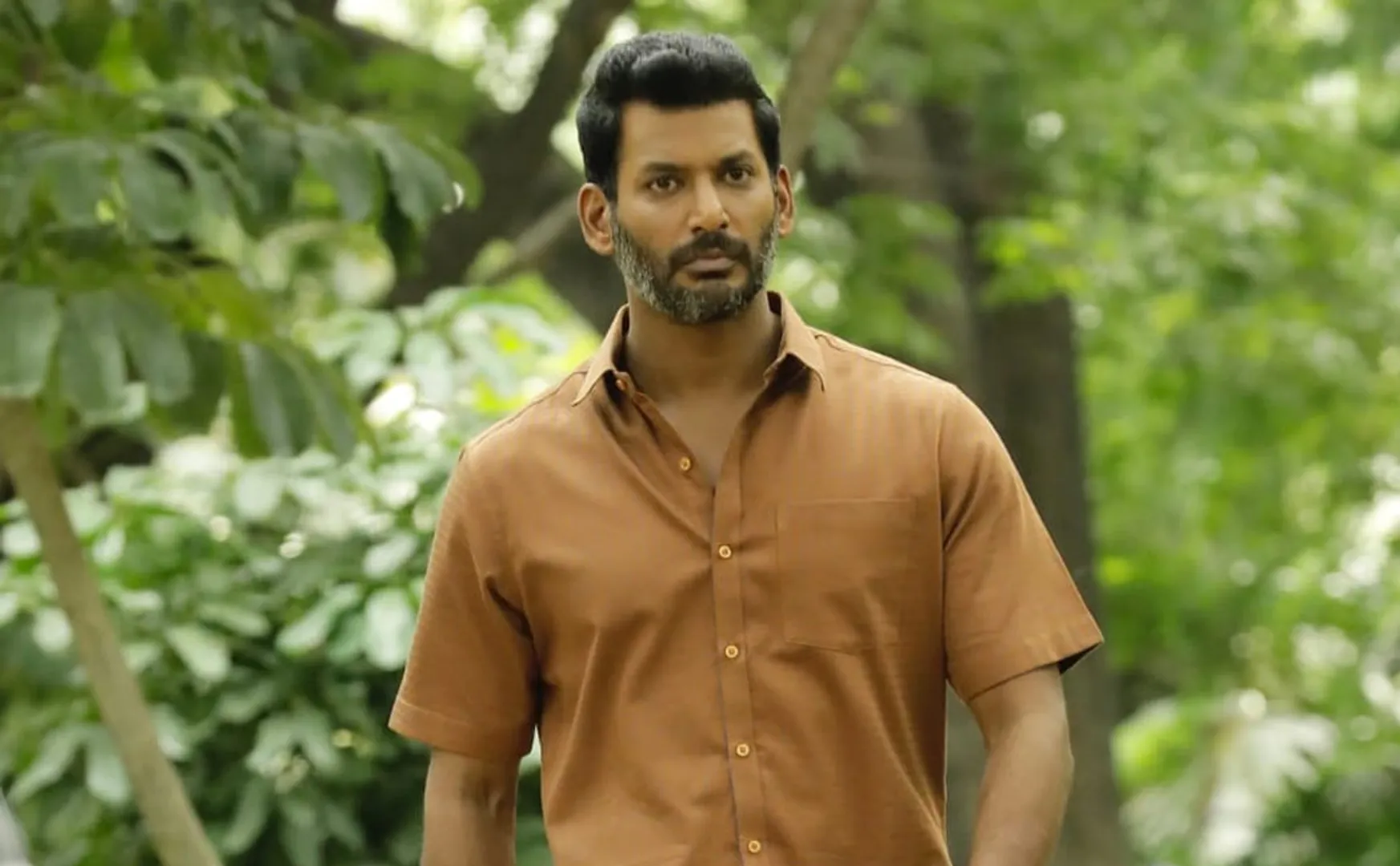 vishal about trisha admk rv raju issue 