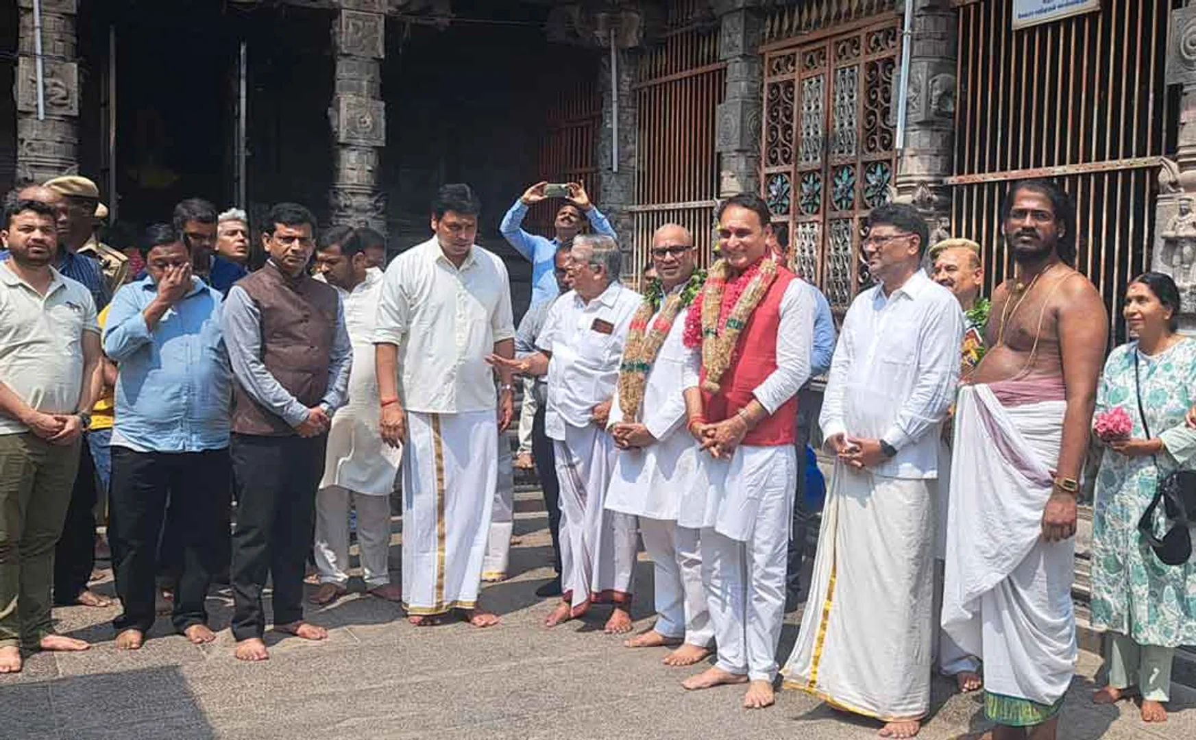 Parliamentary Committee MPs have Darshanam at Chidambaram Nataraja Temple