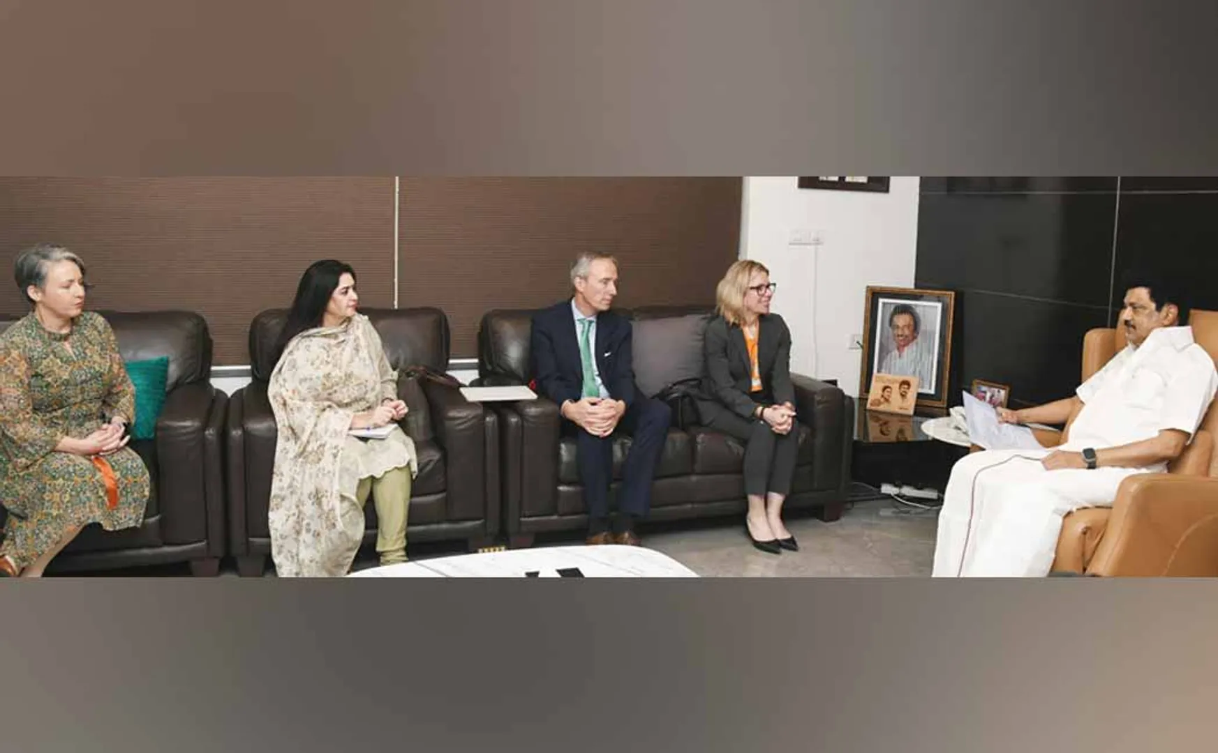 World Bank Managing Director meeting with the Prime Minister