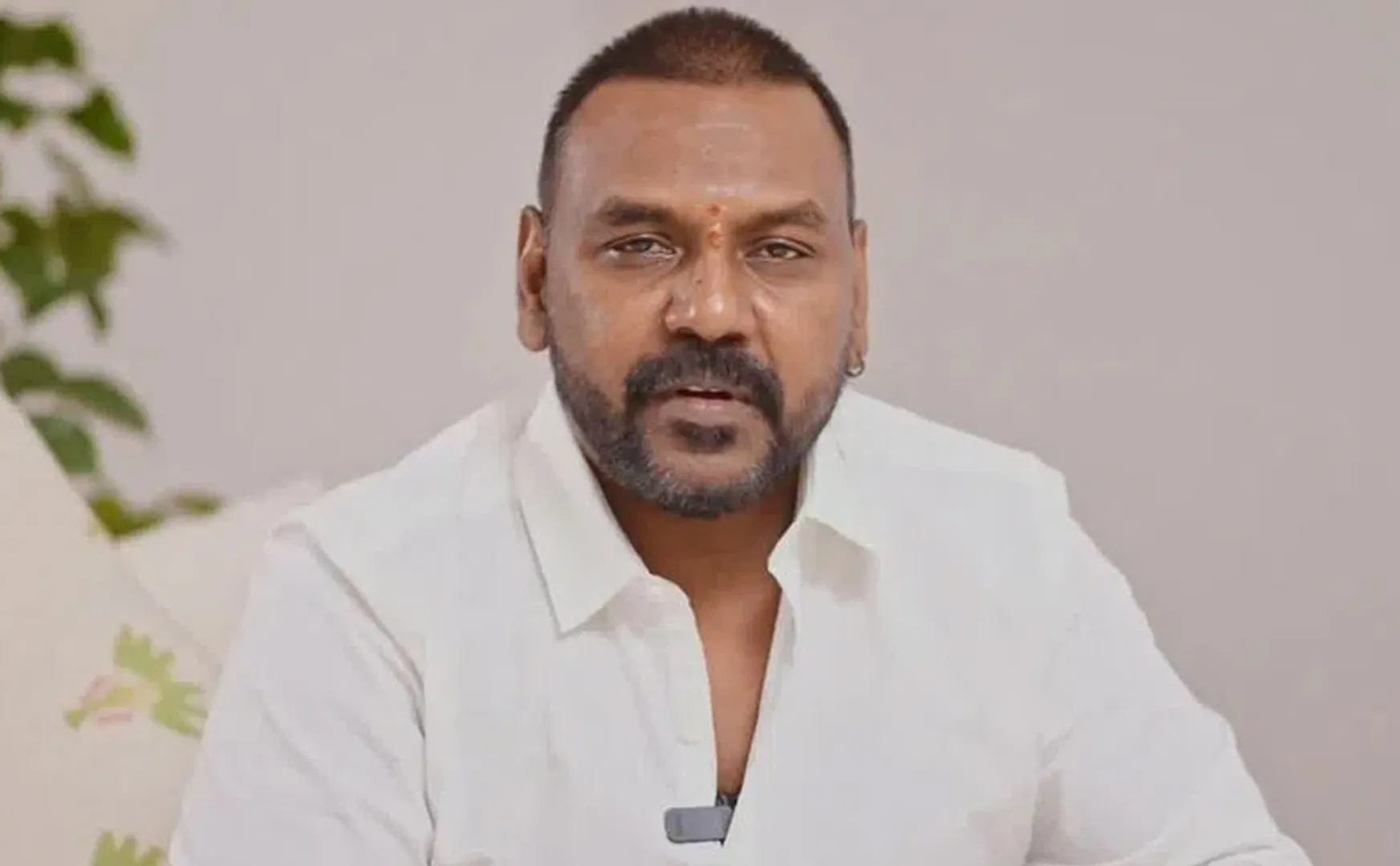 Raghava Lawrence has decided to go to the hometown of the fans and meet them