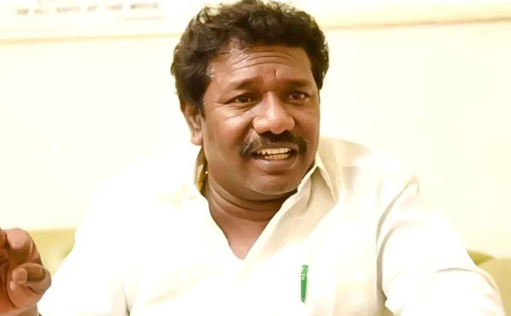karunas compalint against bayilvan ranganathan regards trisha admk av raju issue 