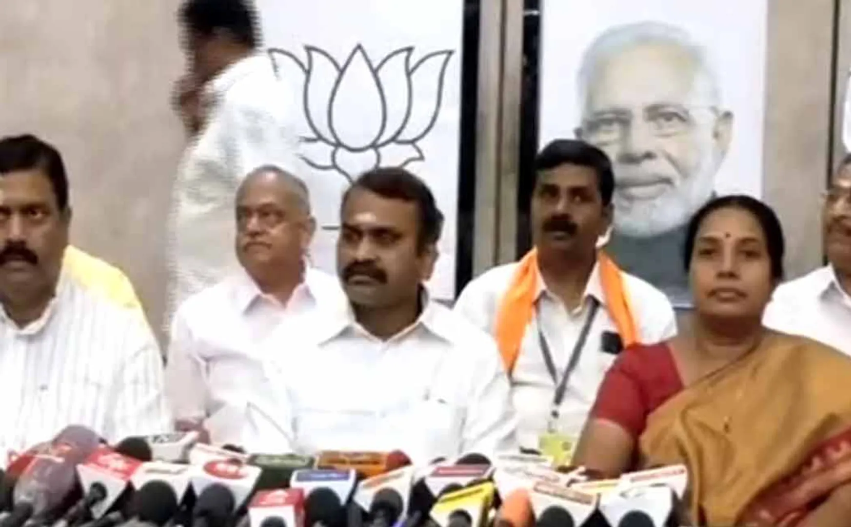  Postponement of the program of alternative parties joining the BJP